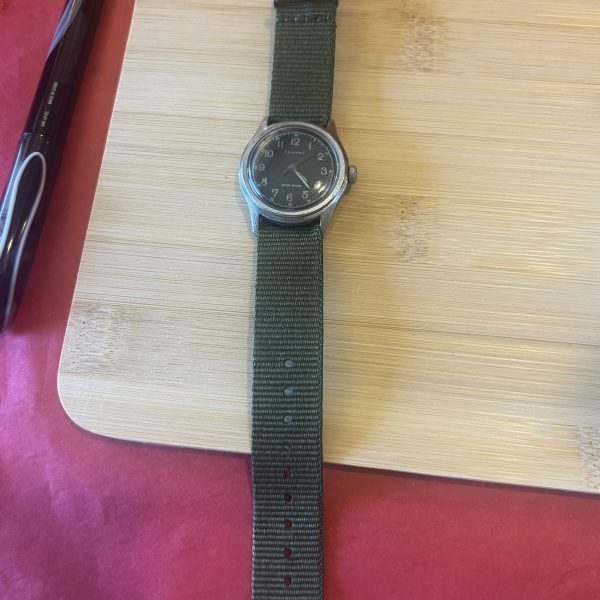 Colomby Men’s War Era Windup Mechanical Field Watch - Image 3