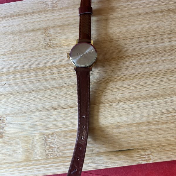 Sharp ladies round windup mechanical watch ref 783211 - Image 4