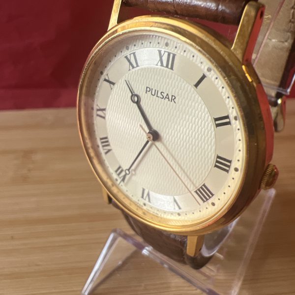 Pulsar men’s quartz round dial dress watch ref v501-9a90 - Image 6