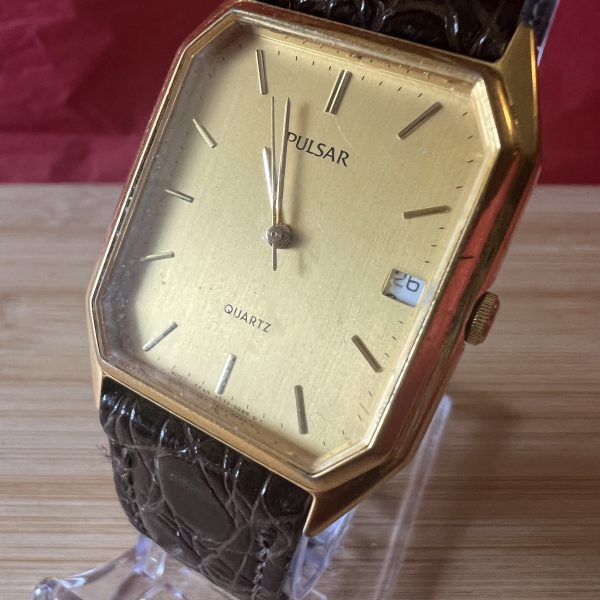 Pulsar men’s quartz gold tone bezel gold tone dial tank watch ref v532-5a90 - Image 5