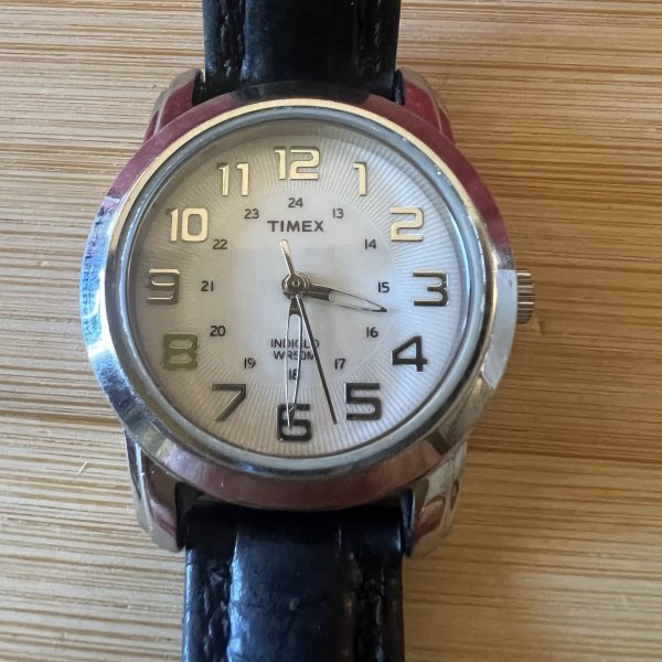 Timex ladies Indiglo 28mm 24 hr dial watch - Image 2