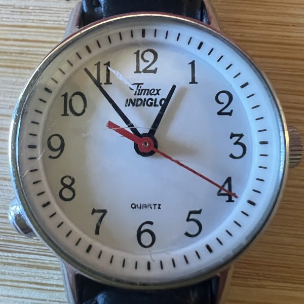 Timex dainty ladies Indiglo quartz watch - Image 2