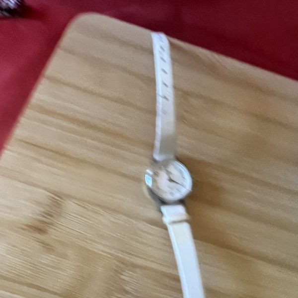 Timex ladies Indiglo quartz watch - Image 2