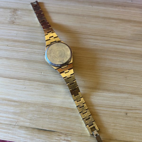 Timex ladies digital watch - Image 4