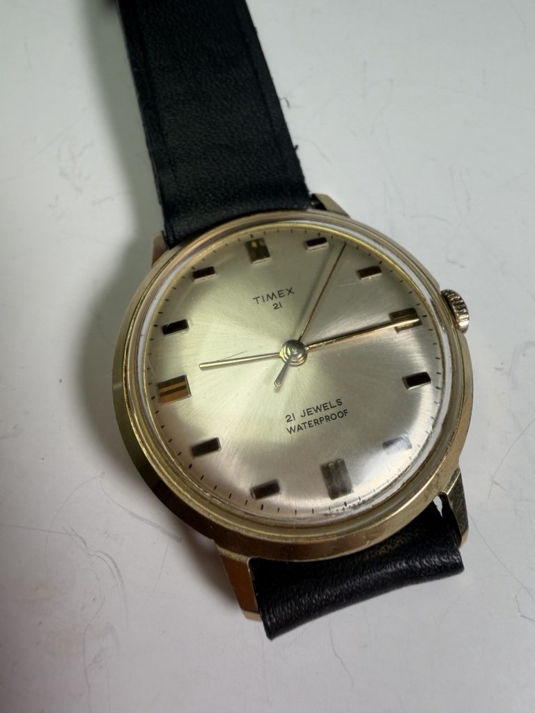 1968 Timex 21 Jewels Men's Manual Wind Watch Gold Tone Champagne Dial 34mm...